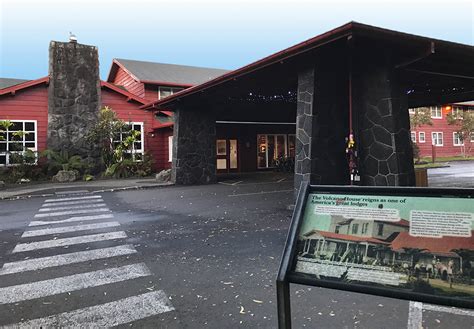 Historic Volcano House At Hawaii Volcanoes National Park