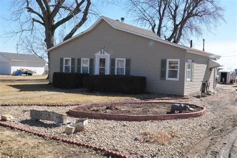 105 E 4th St Axtell Ne 68924 ®