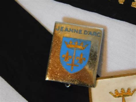 JEANNE D ARC Croiseur Ecole 2 Insignes Ruban Bachi 3 EUR 69 00