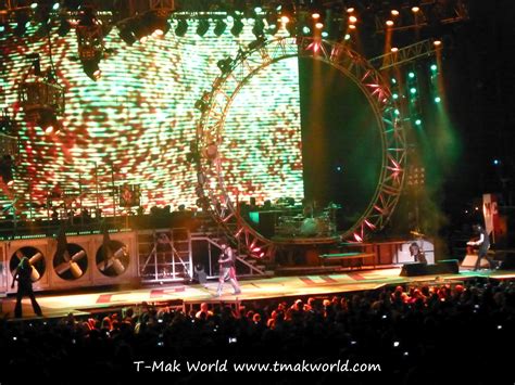 Motley Crue and KISS – Concert Review, Toronto September 14 2012