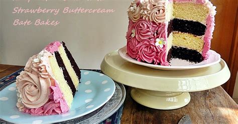 Bate Bakes Neapolitan Rose Cake With Strawberry Buttercream