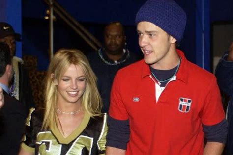 Putuskan Britney Spears Justin Timberlake Cukup Kirim Dua Kata Lewat Sms