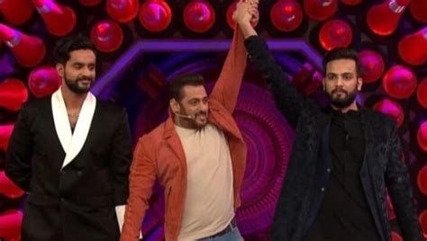 Bigg Boss Ott Finale Elvish Yadav Lifts The Trophy Fans Call Him The