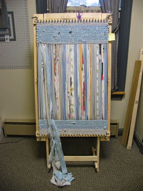 Rug Weaving Loom Weaving Loom Projects Fabric Crafts Sewing Crafts