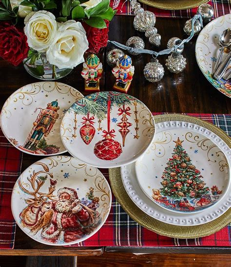 Southern Living Holiday Classic Ornament Accent Plates Set Of 2