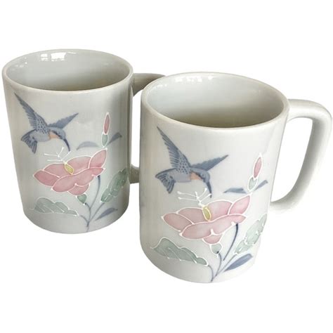 Otagiri Dining Otagiri Pair Of Embossed Hummingbird Mugs Hand