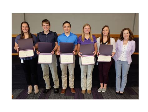 K-State Vet Students Awarded Scholarships