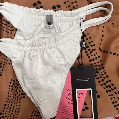 Blackbough White Eyelet Paige Bikini Set Top M GUC Depop