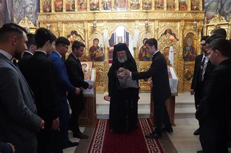 Episcopul Melchisedec Tef Nescu A Fost Comemorat La Gala I Basilica Ro