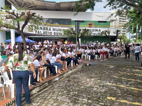 Professores De Teresina Em Greve Acampam Em Frente C Mara E