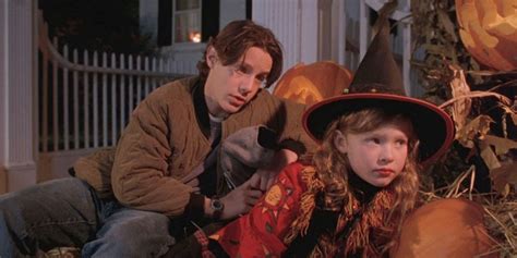 5 Ways Hocus Pocus 2 Is Different From The Original And 5 Ways It S Similar