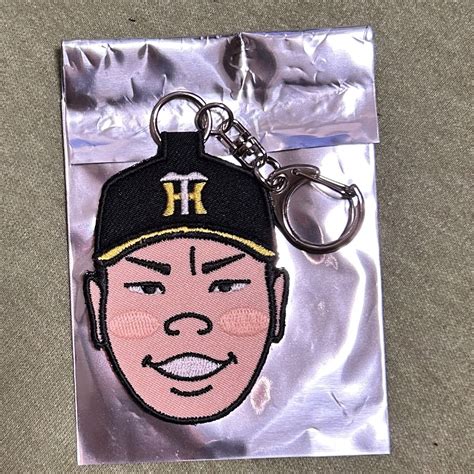 阪神タイガース 阪神タイガース 佐藤 シークレット 似顔絵刺繍キーホルダーの通販 By ｜ハンシンタイガースならラクマ