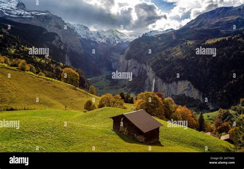 Tal Von Lauterbrunnen Hi Res Stock Photography And Images Alamy