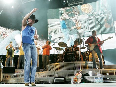 Kenny Chesney Songs: The Country Superstar's 20 Best