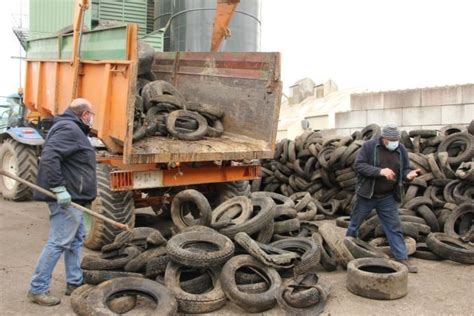 Tonnes De Pneus D Ensilage Collect Es Dans Le Calvados