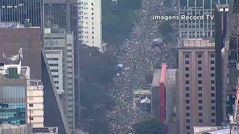 Veja imagens aéreas da manifestação do 7 de Setembro na av Paulista