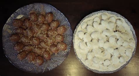 Traditional Christmas sweets.. | urbanzip