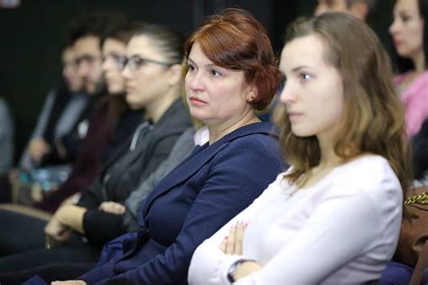 Noul Guvernator Al Bnm Octavian Arma U A Fost Prezentat Echipei