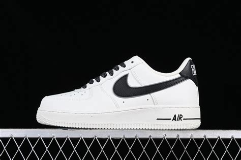 Kith X Nike Air Force 1 07 Low Off White Black NY9668 235 Air Force 1