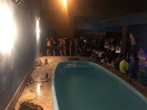 Em Festa De Fac O Pm Recebida Pedradas E Garrafadas No Pedra