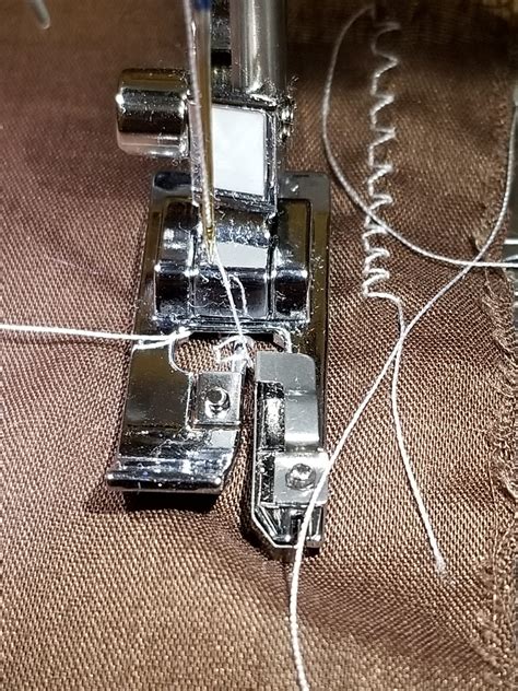 How To Use The Overcast Stitch And Presser Foot