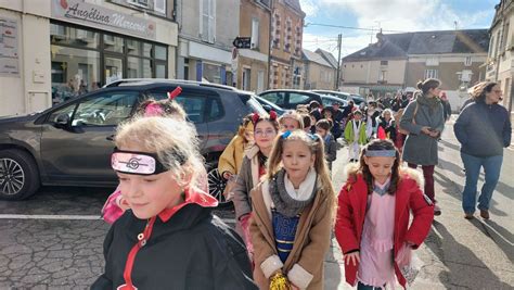 Le Carnaval Ecole Et Coll Ge Notre Dame Janville