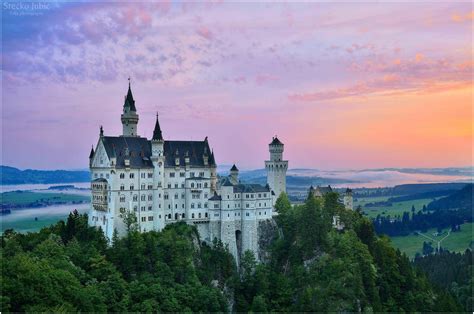 Solve Neuschwanstein Castle Jigsaw Puzzle Online With Pieces