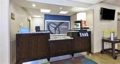 Hampton Inn Central New Jersey Hotel in Clinton, NJ