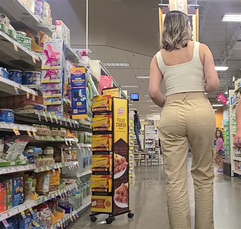 Beautiful Face Milf Part Video OC Tight Jeans Forum