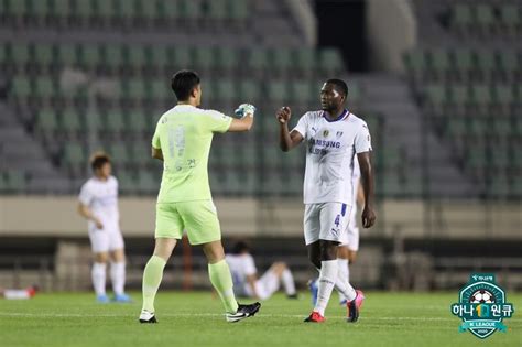 ‘헨리 자가격리 면제 긴밀히 움직인 수원삼성 K리그 선례됐다