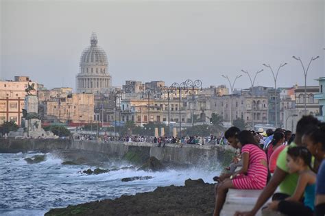 Cuba havana malecón architecture old free image from needpix