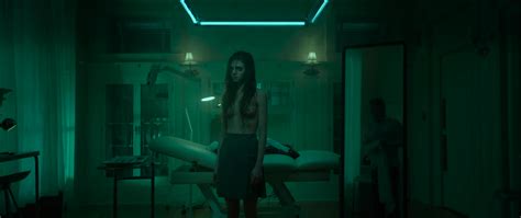 Nude Video Celebs India Eisley Nude Look Away