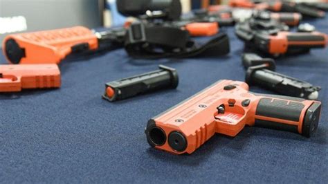 El Gobierno de la Ciudad descartó el uso de las pistolas Taser y