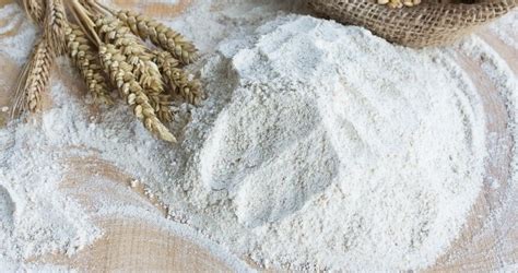 What Is Graham Flour? (What It Is, Uses, Substitutes + More)