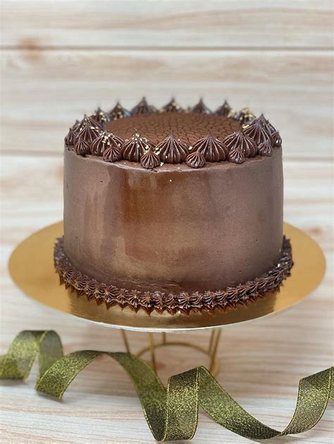 Coco Choco Decorated Cake By Il Sogno Di Annette Cakesdecor