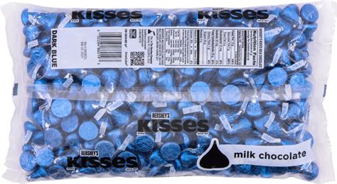 HERSHEY'S KISSES Dark Blue Foil Milk Chocolate Candy, 66.67 oz bag, 400 ...