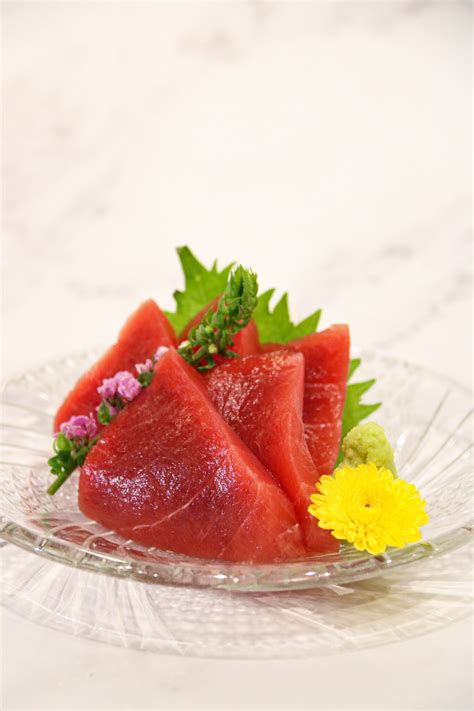 AKAMI SASHIMI (5 SLICES) — Standing Sushi Bar