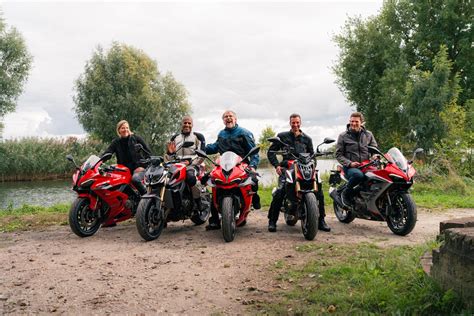 QJMotor Naked Bikes En Sportmodellen Testevent Zo Mooi Dat Ik Er Een Beetje Bang Van Werd