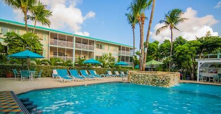 Hampton by Hilton Grand Cayman Seven Mile Beach Reviews, Deals & Photos 2023 - Expedia