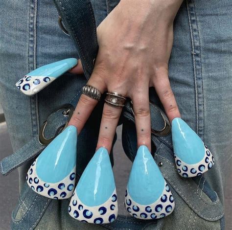 Get Ready For Spring With These Stunning Nail Ideas Duck Feet Nails