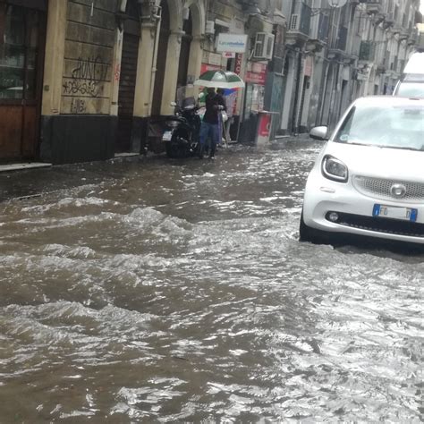 Maltempo In Sicilia Nubifragi Nel Catanese E Nel Siracusano Strade