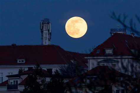 Spektakl Na Nebu Ve Eras O Ekujemo Najve I Ovogodi Nji Supermjesec