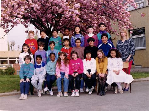 Photo De Classe Cm De Ecole Henri Poincar B Copains D Avant