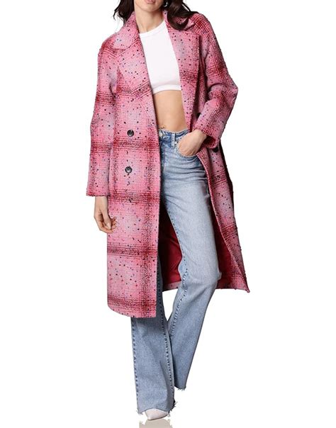 Unprisoned S02 Kerry Washington Pink Coat Paige Alexander Pink Coat