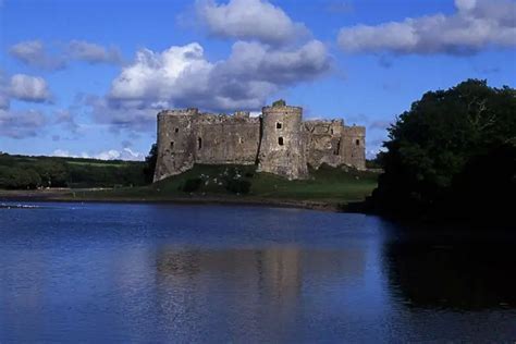 12 Best Pembrokeshire Castles To Explore