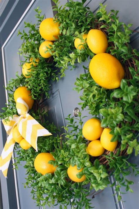 Summer Lemon Wreath | Lemon wreath, Wreaths, Homemade wreaths