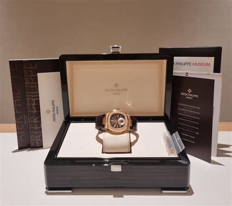 Patek Philippe Nautilus Chronograph Date Rose Gold Leather Luxury