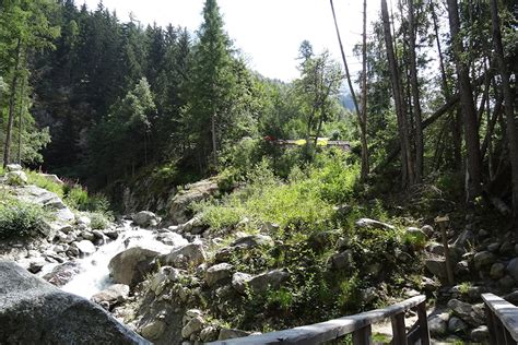 Balade La Cascade Du Dard Savoie Mont Blanc Savoie Et Haute Savoie