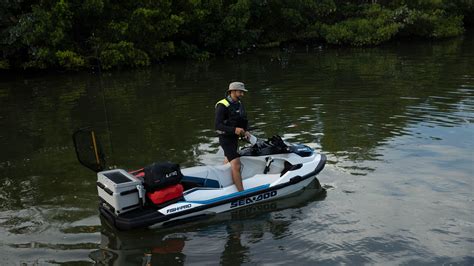 Sea-Doo 2022: Personal Watercraft, Water Scooter and Pontoon