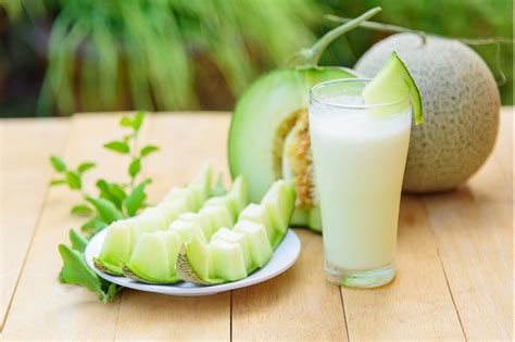 Melon, Mint & Cucumber Smoothie Recipe | Maharishi AyurVeda | Maharishi ...